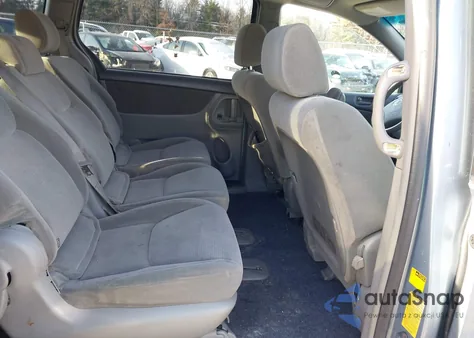 2004 Toyota Sienna Le from USA, damaged, VIN 5TDZA23CX4S143143